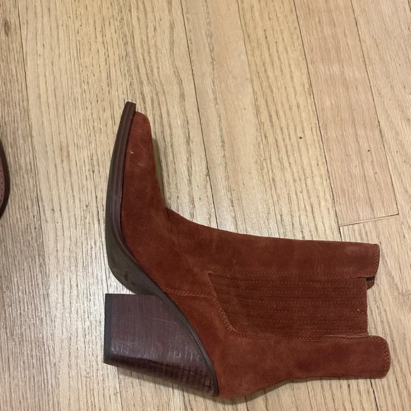 Nine West Rust Brown Suede Pointed Ankle Booties - Picture 3 of 5